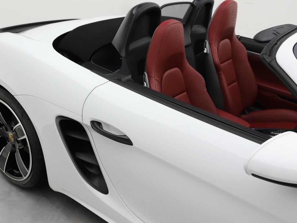 Porsche Boxster 2.0 2dr Green #38