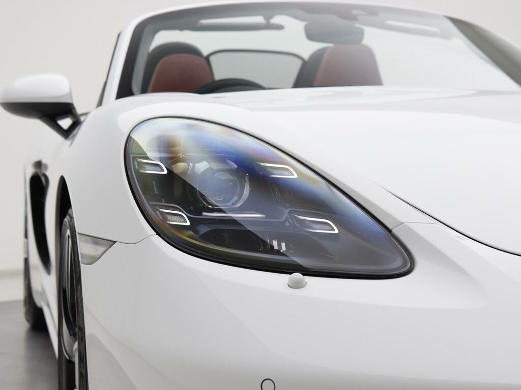 Porsche Boxster 2.0 2dr Green #7