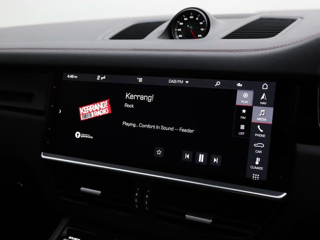 Porsche Cayenne Turbo S E-hybrid 4.0 V8 Tiptronic S  #32