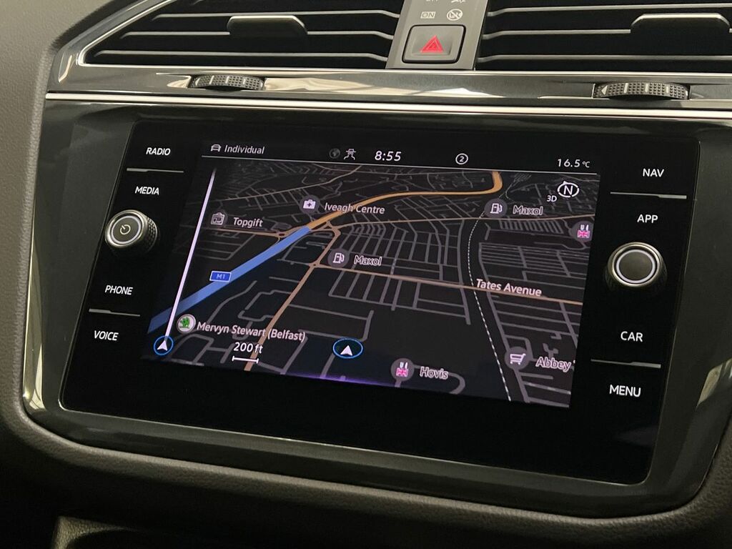 Volkswagen Tiguan Life Black #34