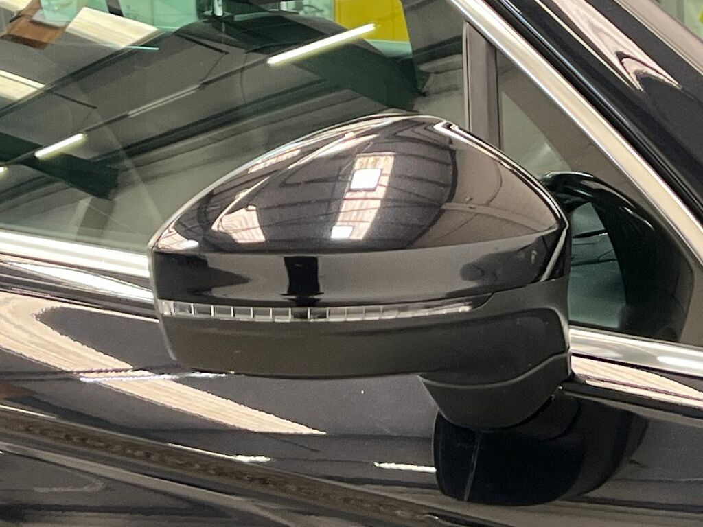 Volkswagen Tiguan Life Black #20