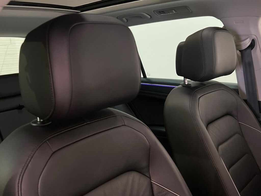 Volkswagen Tiguan Life Black #31