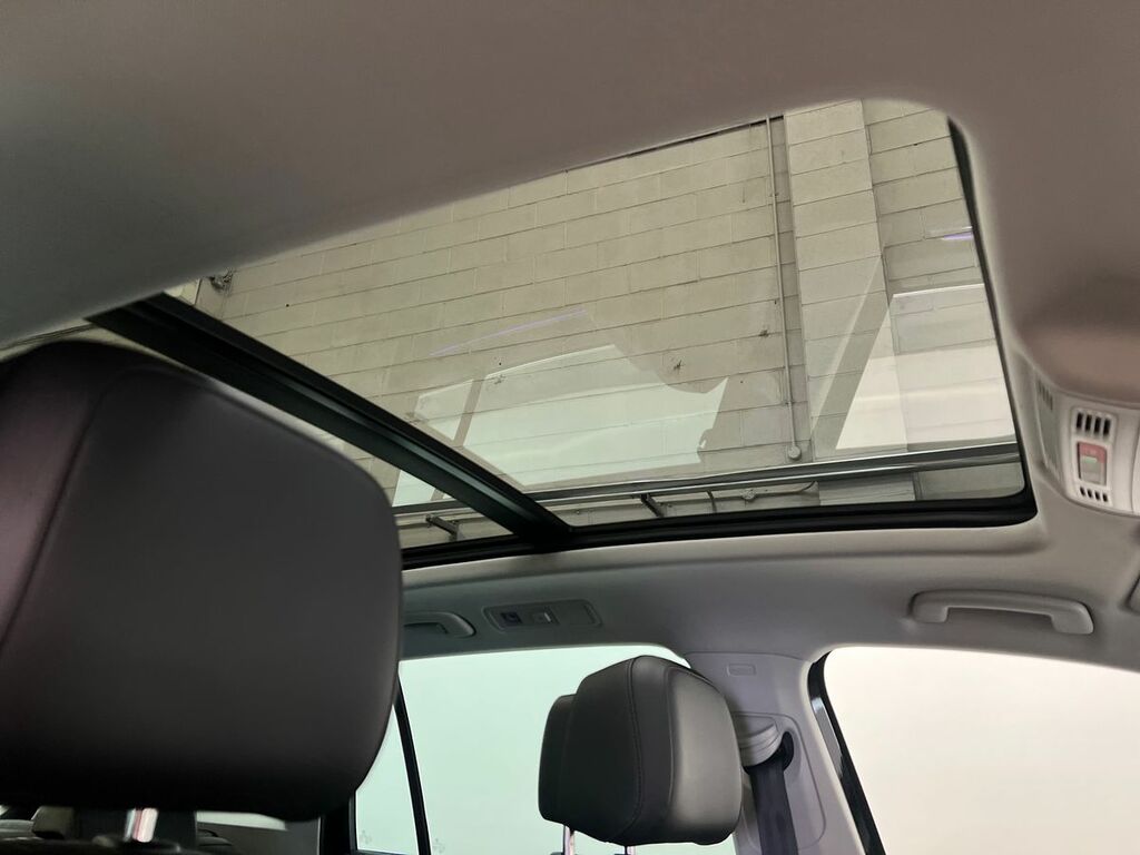 Volkswagen Tiguan Life Black #36