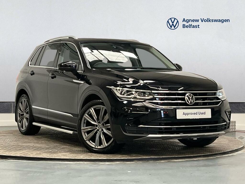 Volkswagen Tiguan Life Black #1