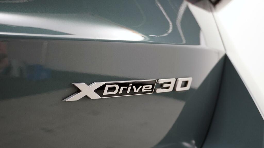 BMW iX1 Ix1 Edrive20 Sport Red #37