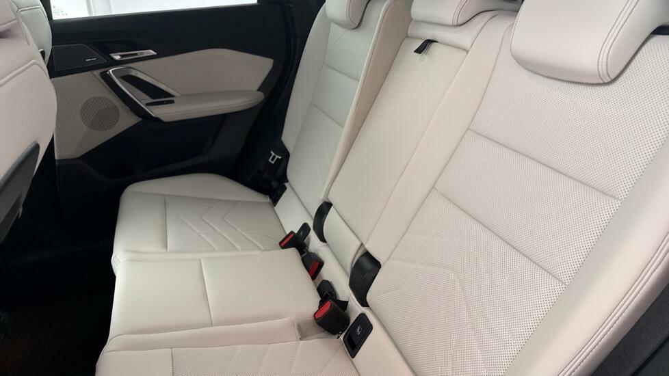 BMW X1 Xdrive 23I Mht Xline Step 2026 Red #12