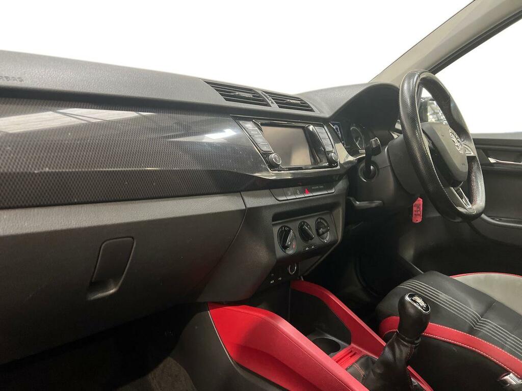 Skoda Fabia 2017 1.0 Tsi Colour Edition Hatchback M Black #2
