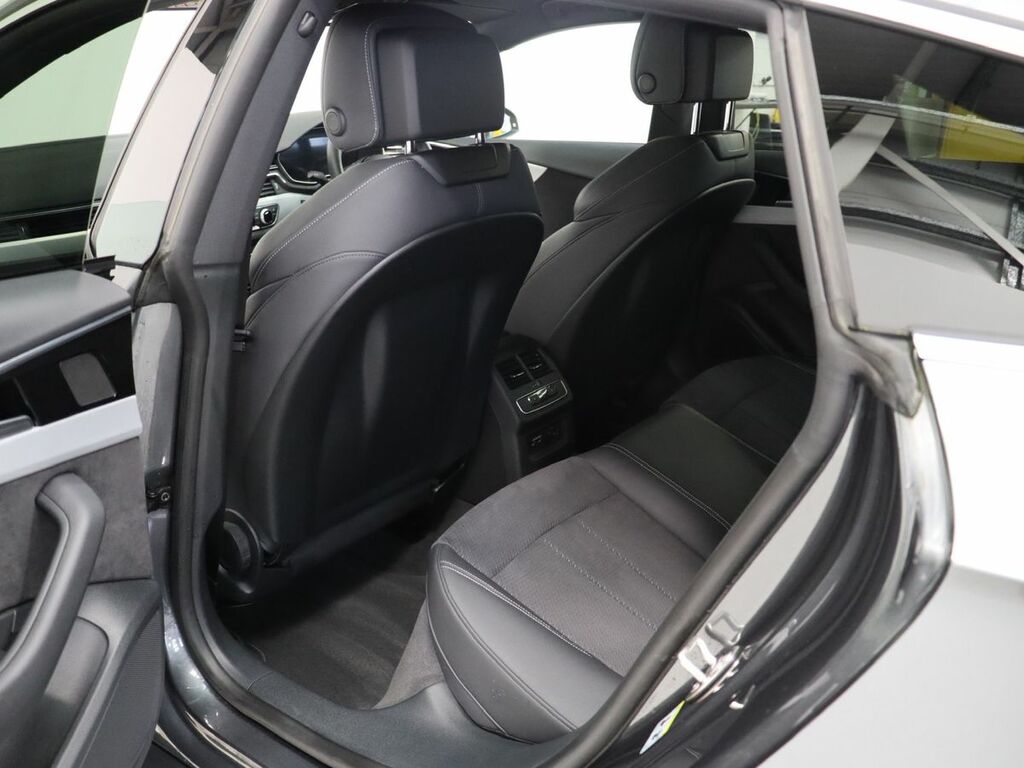 Audi A5 2.0 Tfsi 40 Black Edition Coupe S Troni Black #23
