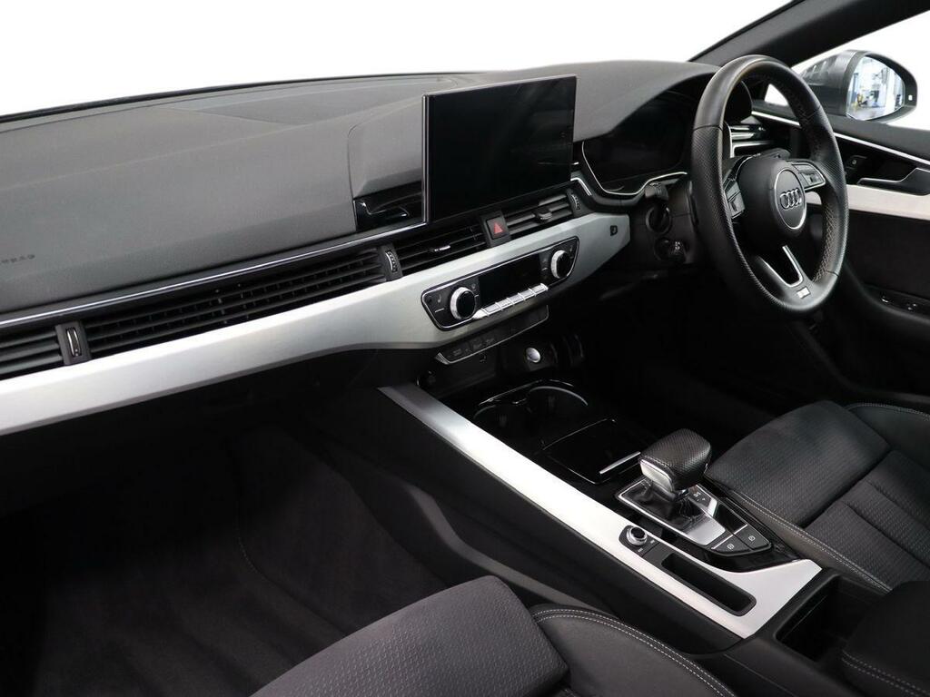 Audi A5 2.0 Tfsi 40 Black Edition Coupe S Troni Black #2