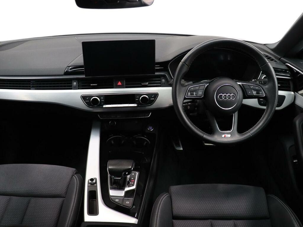 Audi A5 2.0 Tfsi 40 Black Edition Coupe S Troni Black #13