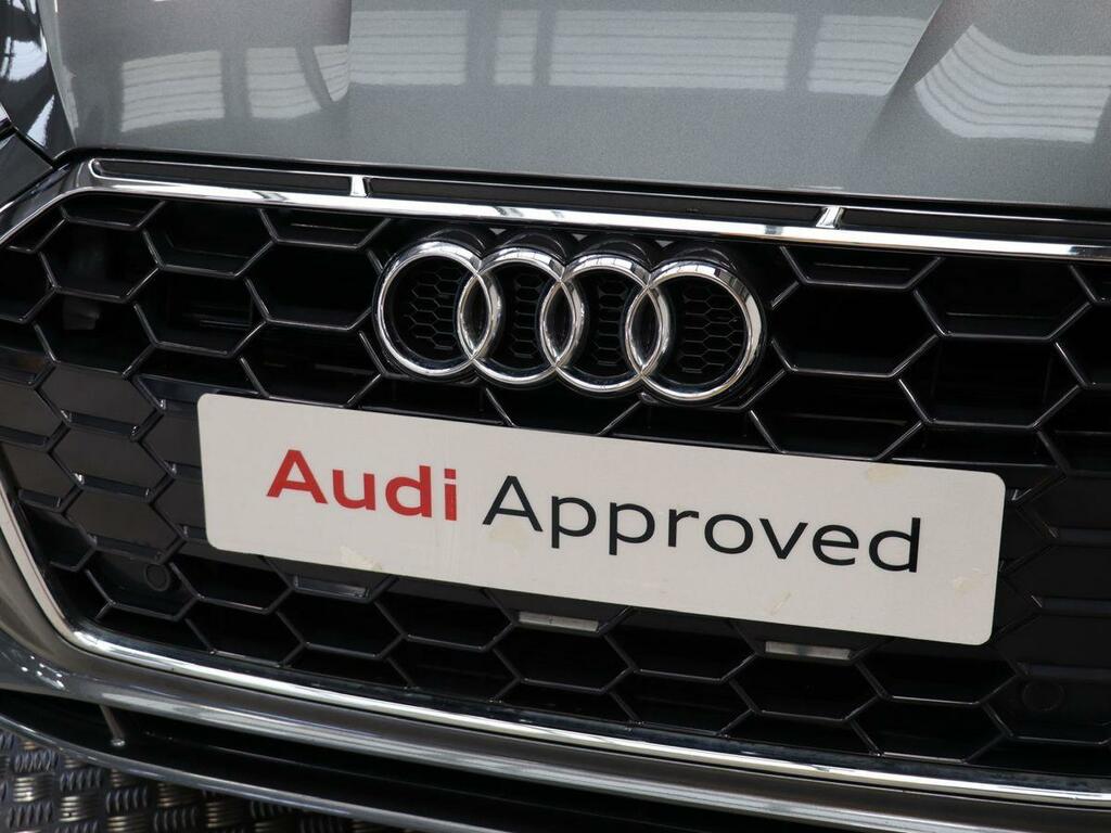 Audi A5 2.0 Tfsi 40 Black Edition Coupe S Troni Black #19