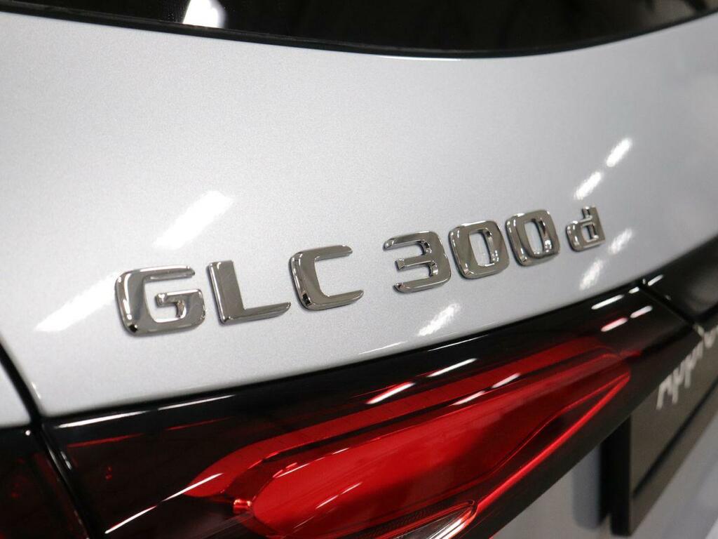 Mercedes-Benz GLC Class 43 4Matic Premium Plus Mct White #30