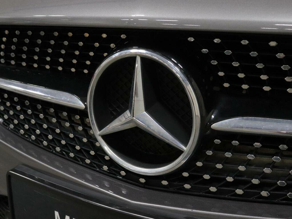Mercedes-Benz CLA Class Saloon White #25