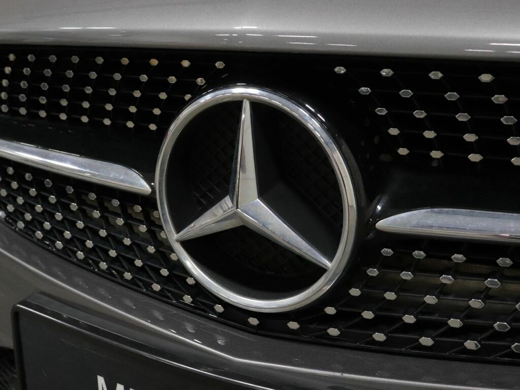 Mercedes-Benz CLA Class Saloon White #60