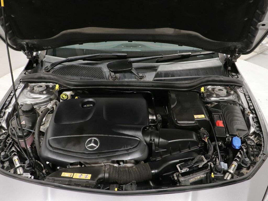 Mercedes-Benz CLA Class Saloon White #59