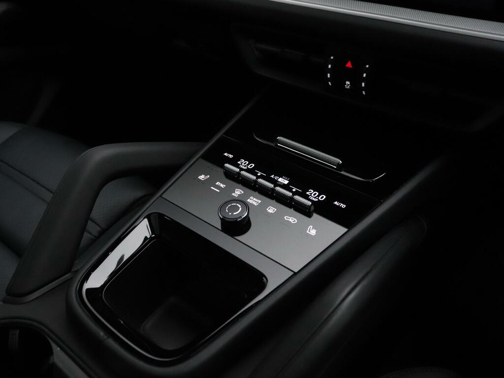 Porsche Cayenne V6 Platinum Edition  #12