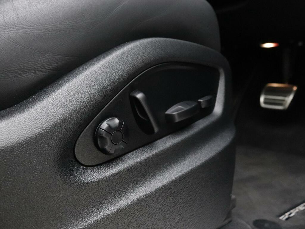 Porsche Cayenne V6 Platinum Edition  #25