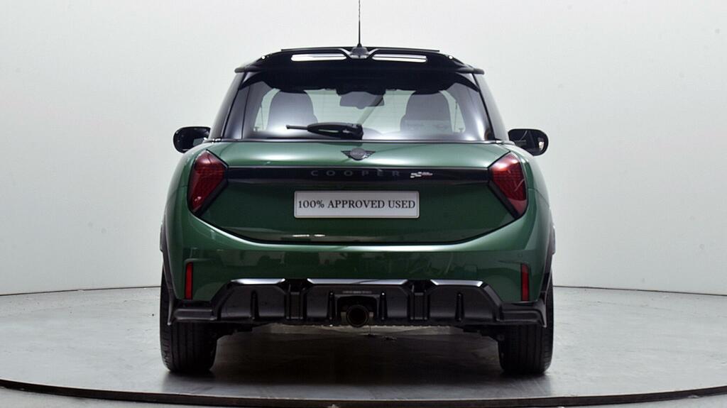 Mini Hatch 1.5 C Exclusive Level 2 Black #13