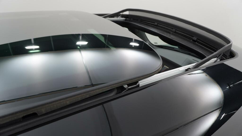 Mini Hatch 1.5 C Exclusive Level 2 Black #27