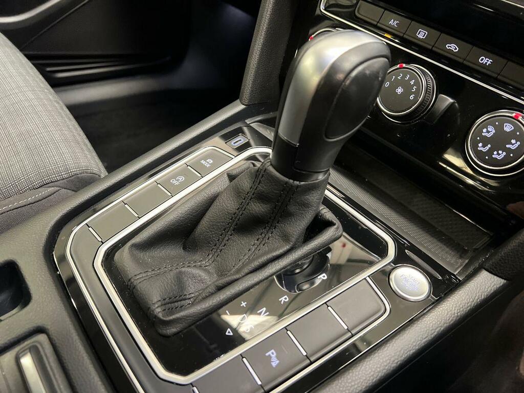 Volkswagen Passat Tsi Evo Sel Estate Grey #15