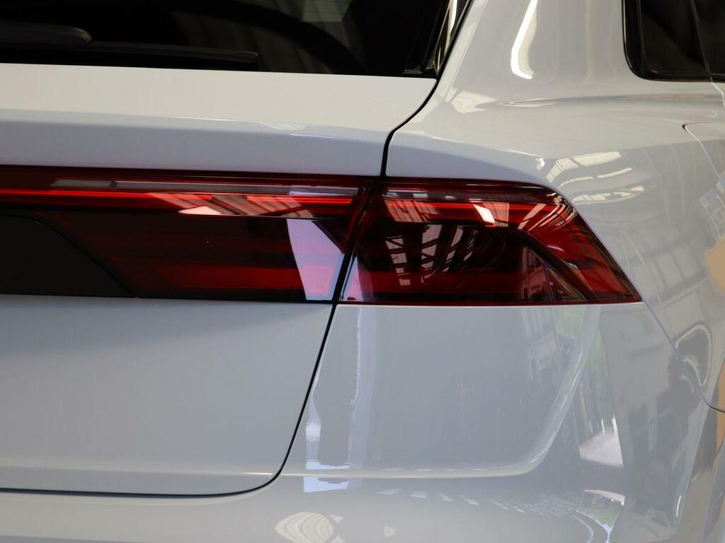 Audi Q8 55 Tfsi Quattro Vorsprung Tiptronic Black #21