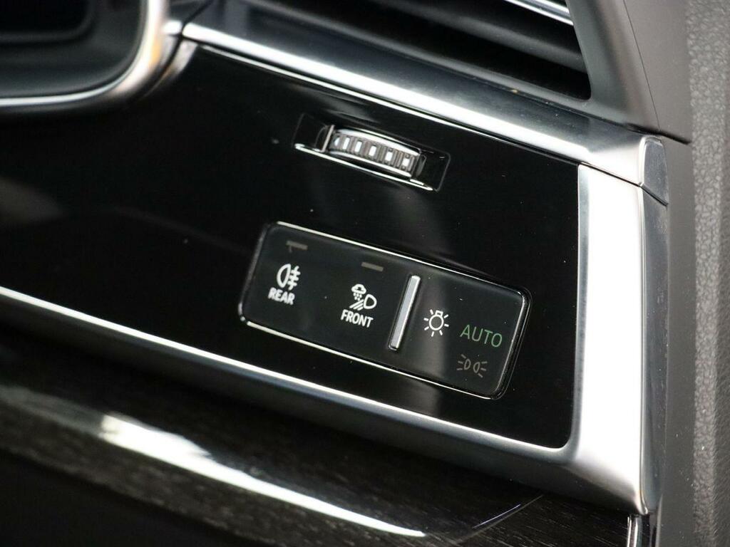 Audi Q8 55 Tfsi Quattro Vorsprung Tiptronic Black #27