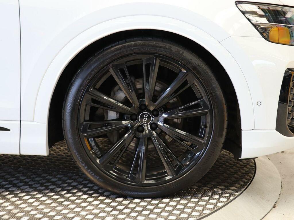 Audi Q8 55 Tfsi Quattro Vorsprung Tiptronic Black #5