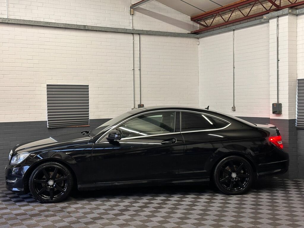 Mercedes-Benz C Class 2.1 C250 Cdi Blueefficiency Amg Sport Coupe Di CA62TXG Black #4