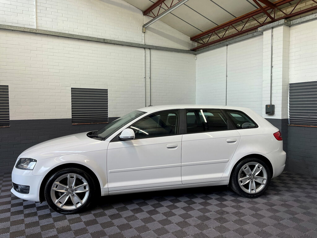 Audi A3 1.4 Tfsi Sport Sportback 143 G White #3