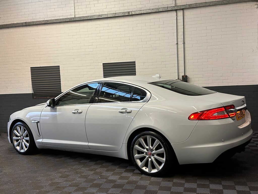 Jaguar XF 2.2D Portfolio Saloon Euro 5 Ss OV15WZR White #5