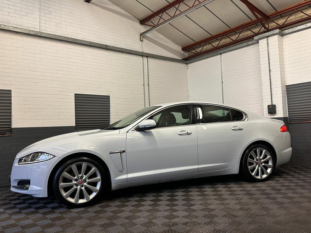 Jaguar XF 2.2D Portfolio Saloon Euro 5 Ss OV15WZR White #6