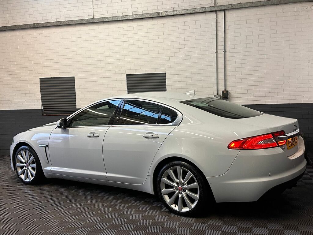 Jaguar XF 2.2D Portfolio Saloon Euro 5 Ss OV15WZR White #4