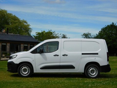 Vauxhall Combo 1.5 Turbo D White #6
