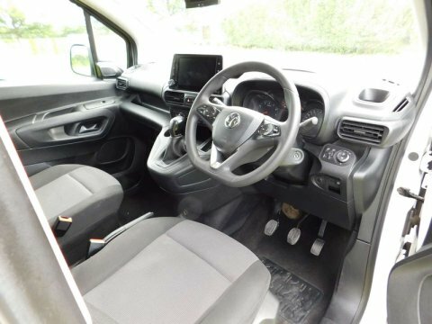 Vauxhall Combo 1.5 Turbo D White #3