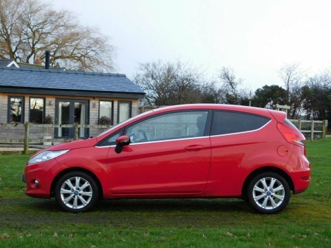 Ford Fiesta 1.25 Zetec Hatchback Red #6