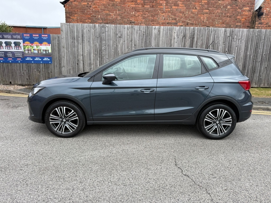 Seat Arona 1.0 Tsi Se Technology YT73HKJ Grey #5