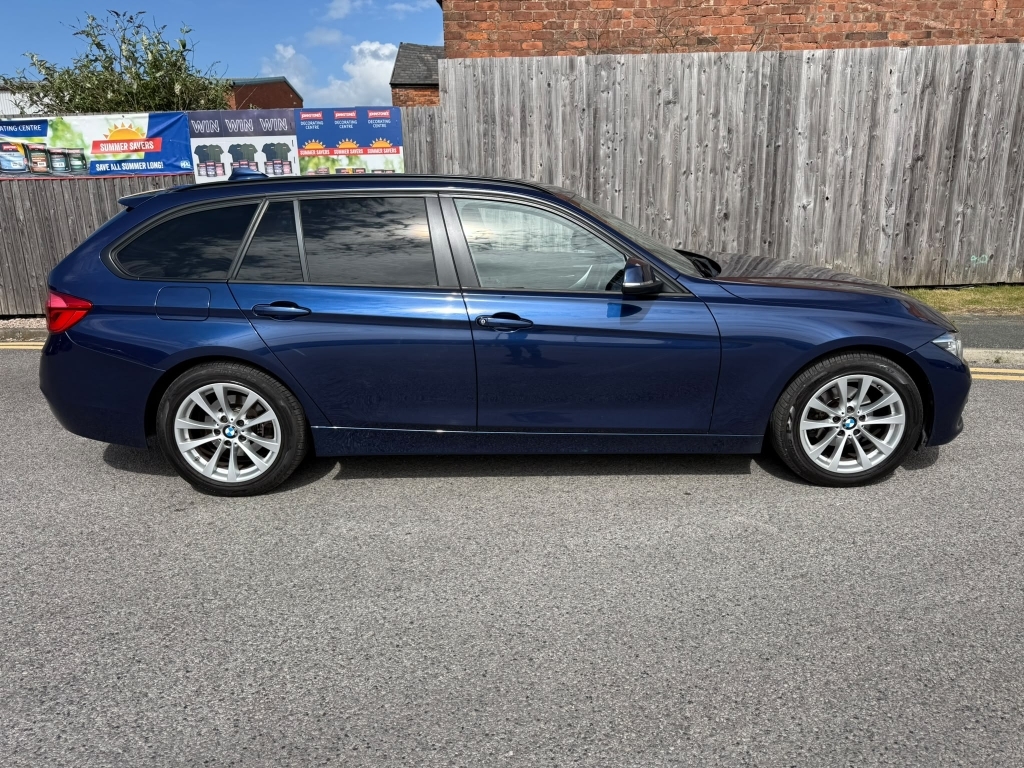 BMW 3 Series 2.0 318D Se Touring Blue #6
