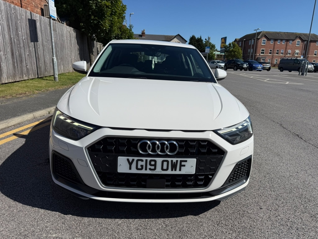 Audi A1 1.0 Sportback Tfsi Sport White #3