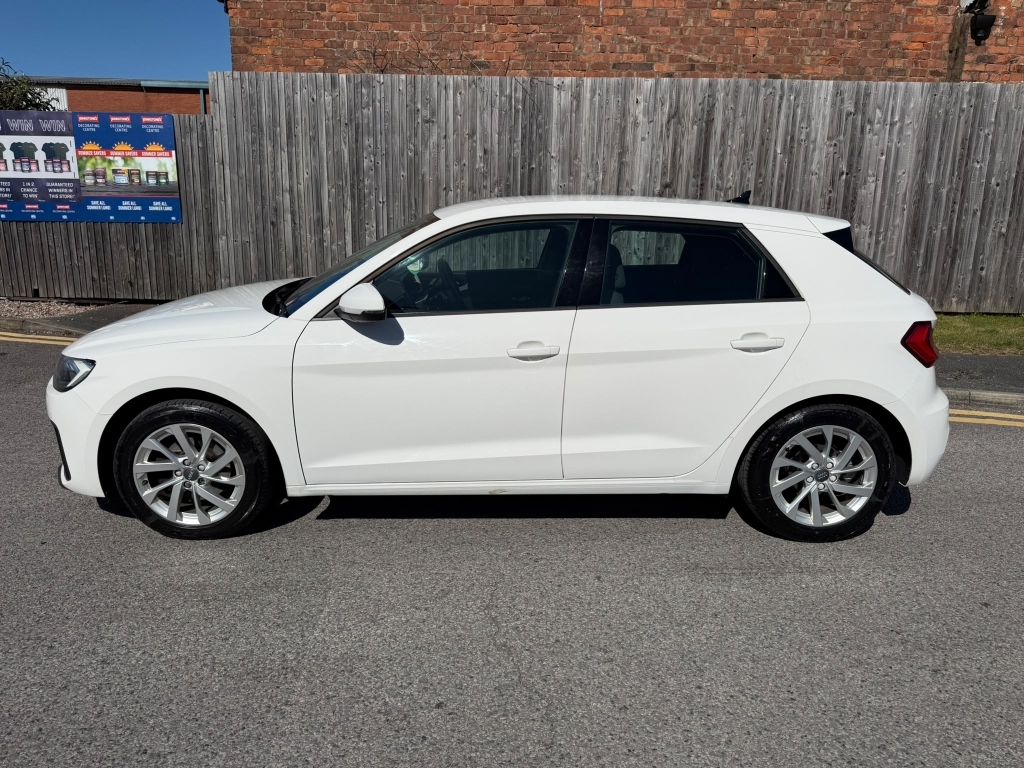 Audi A1 1.0 Sportback Tfsi Sport White #5