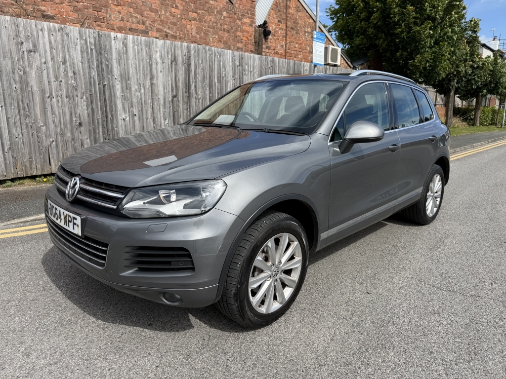 Volkswagen Touareg 3.0 V6 Se Tdi Bluemotion Technology DG64WPF Grey #4