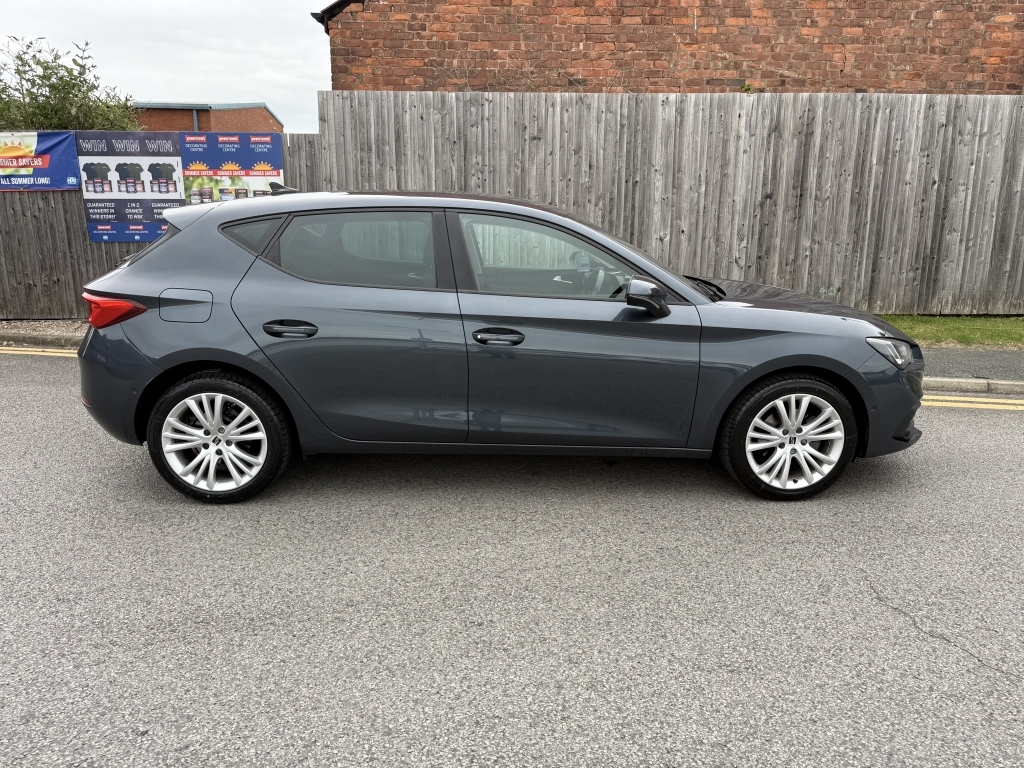 Seat Leon 1.5 Tsi Evo 150 Ez Dsg Fr Black Edition Cwvehiclem  #9