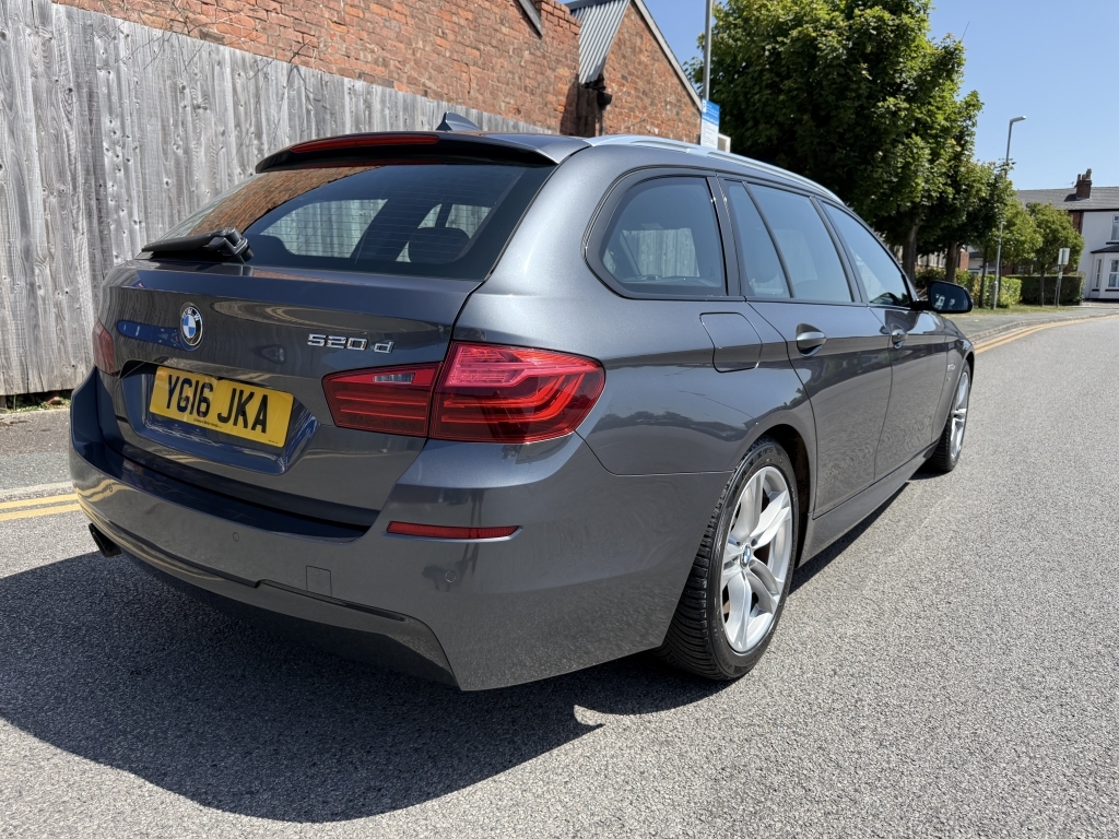 BMW 5 Series Hatchback Grey #7