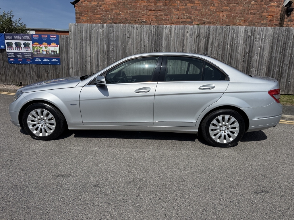 Mercedes-Benz C Class C180 Blueefficiency Se Edition Black #8