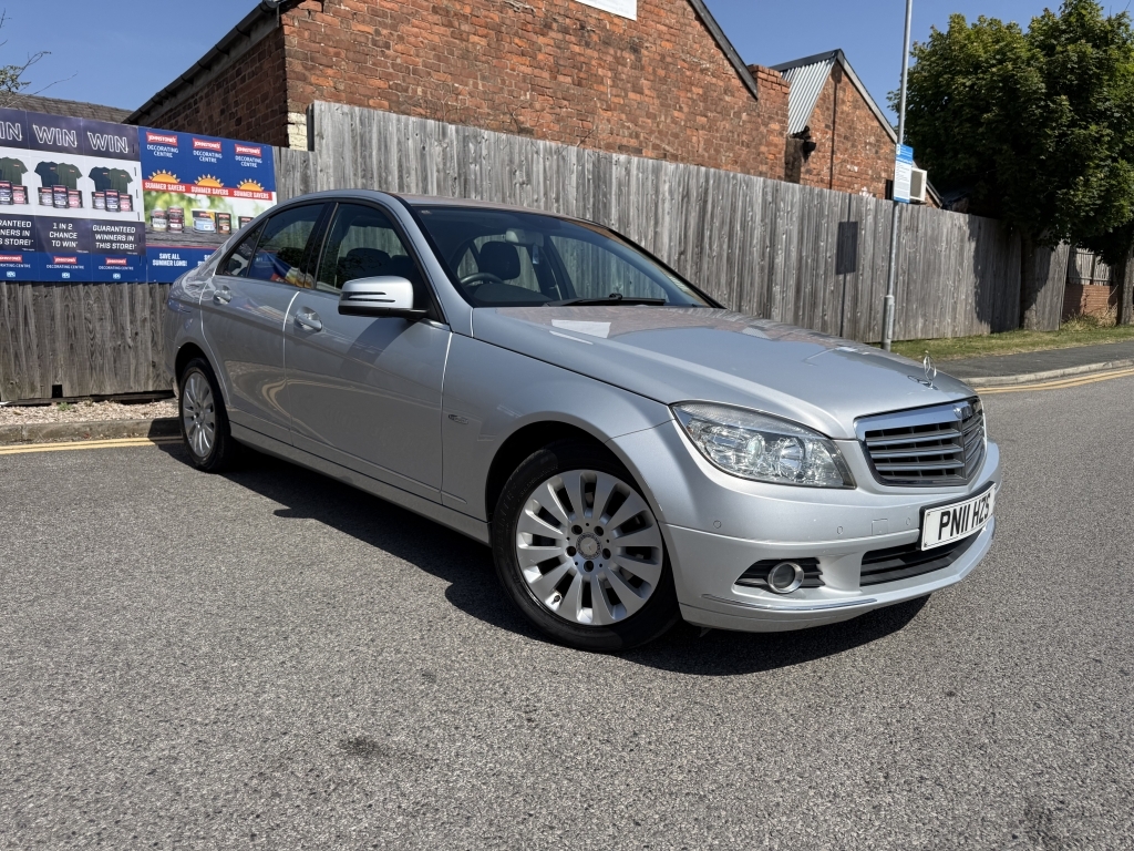 Mercedes-Benz C Class 2.1 C200 Cdi Blueefficiency Elegance Silver