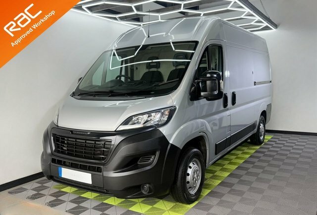 Peugeot Boxer 2.0 Bluehdi 335 Professional Silver