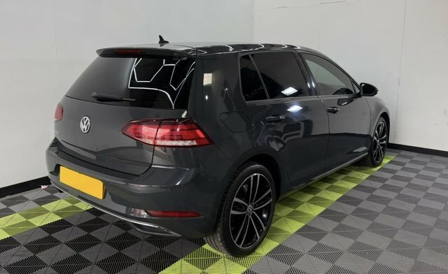 Volkswagen Golf 1.6 Tdi Match Hatchback GX19EOT Grey #2