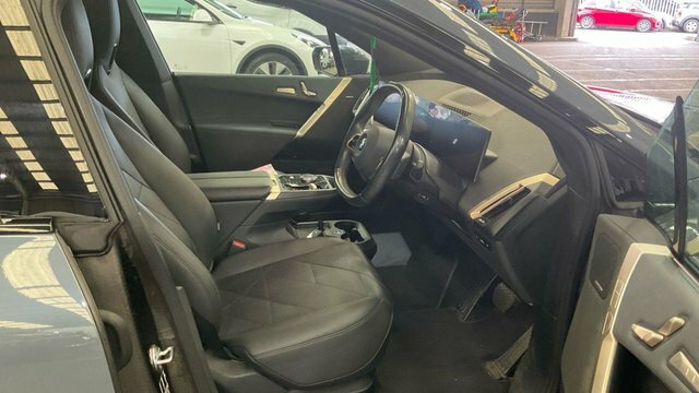 BMW iX 40 76.6Kwh M Sport Grey #4