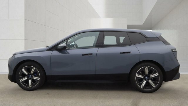 BMW iX 40 76.6Kwh M Sport Grey #3