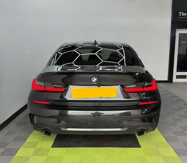 BMW 3 Series 2.0 320D Mht M Black #4