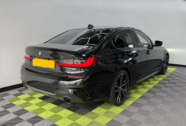 BMW 3 Series 2.0 320D Mht M Black #2